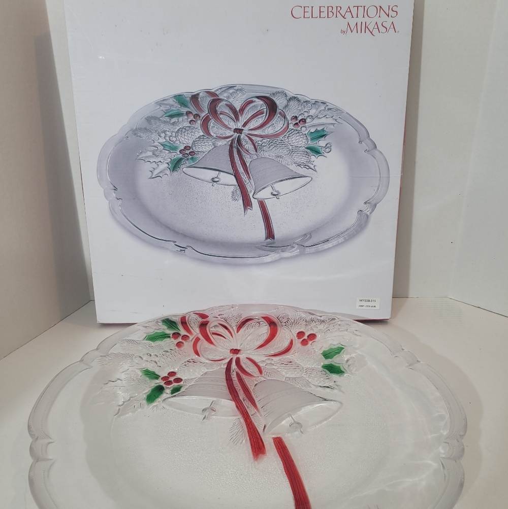 Mikasa Celebrations Glass Platter with Red Bow and Bells